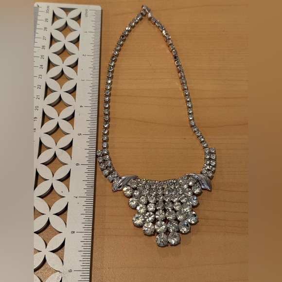 Elegant Silver Jewelry Set 2 pieces - Picture 5 of 7